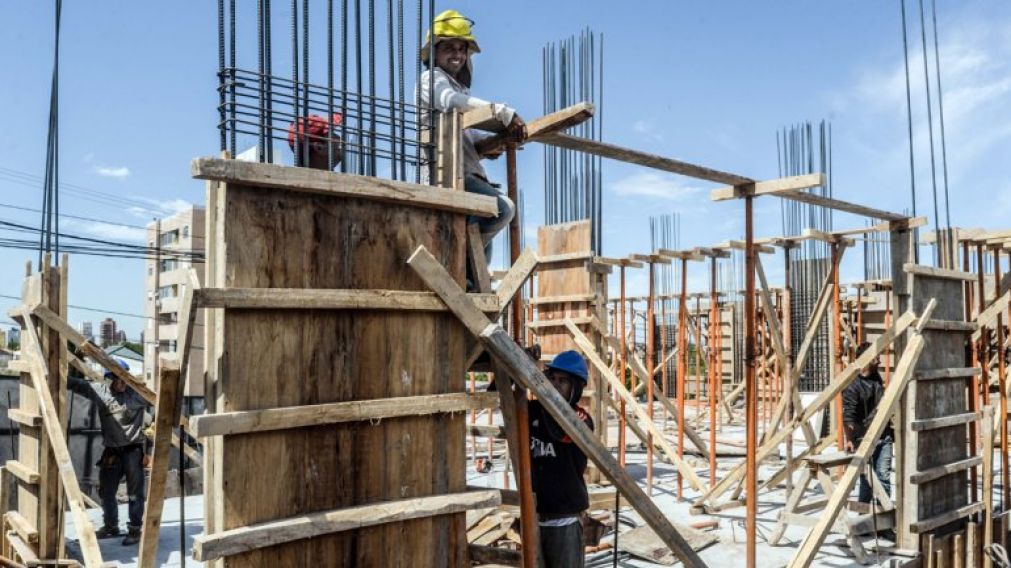 La actividad en las obras volvi� a caer en febrero: 5,3% seg�n Indec. 