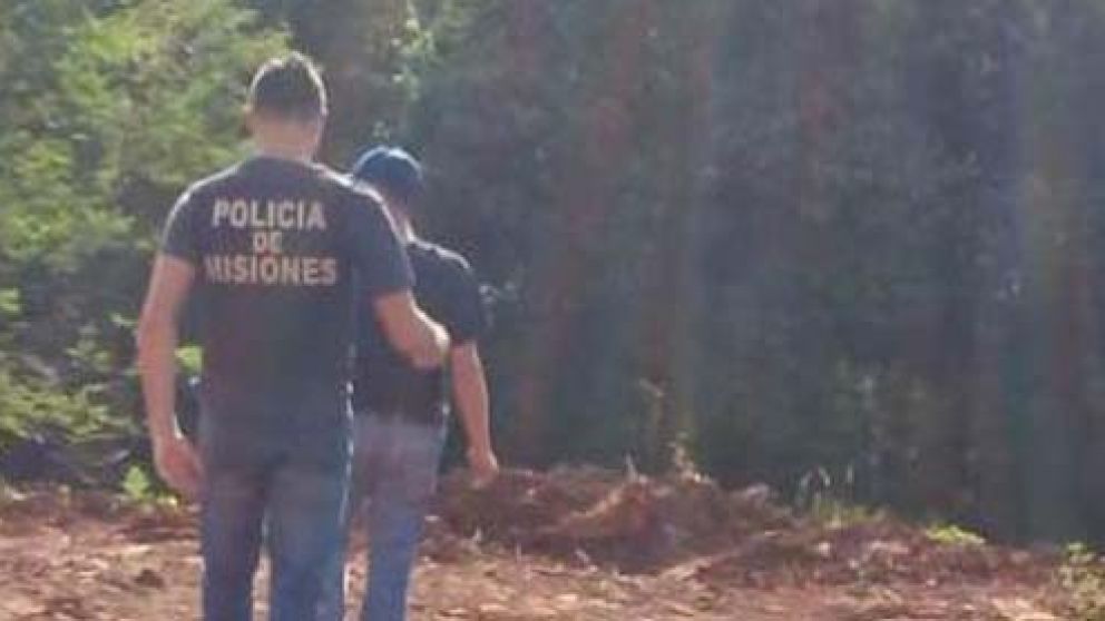El joven es buscado tanto por la policía local como por la brasilera.