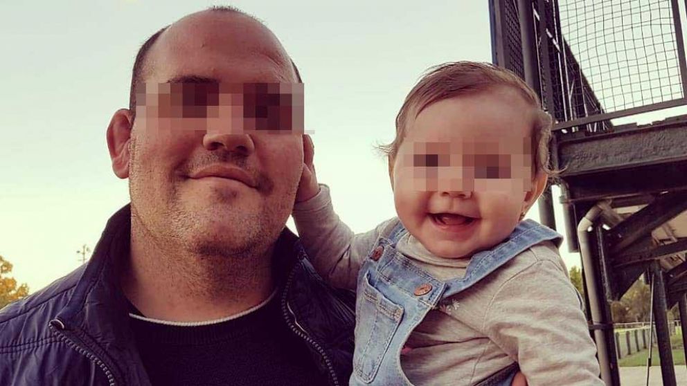 Rodrigo y la pequeña Catalina.