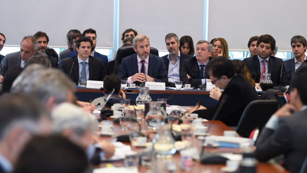 En su paso por la cámara de Diputados, Frigerio estuvo con su vice García De Luca.