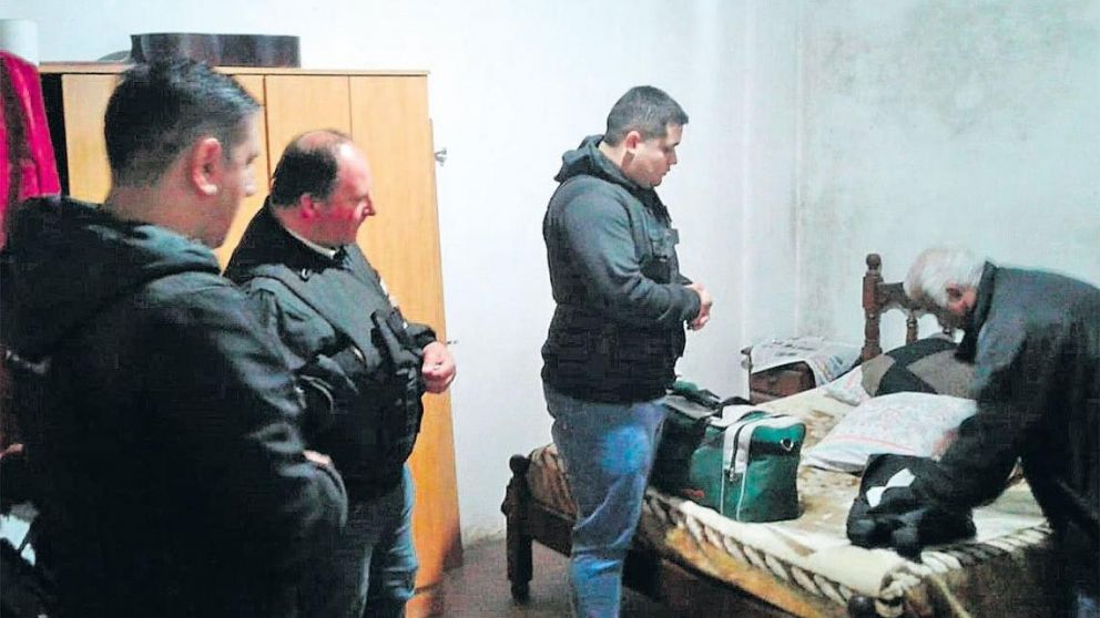 Ofrecieron trabajo a embarazada para robarle a sus hijos