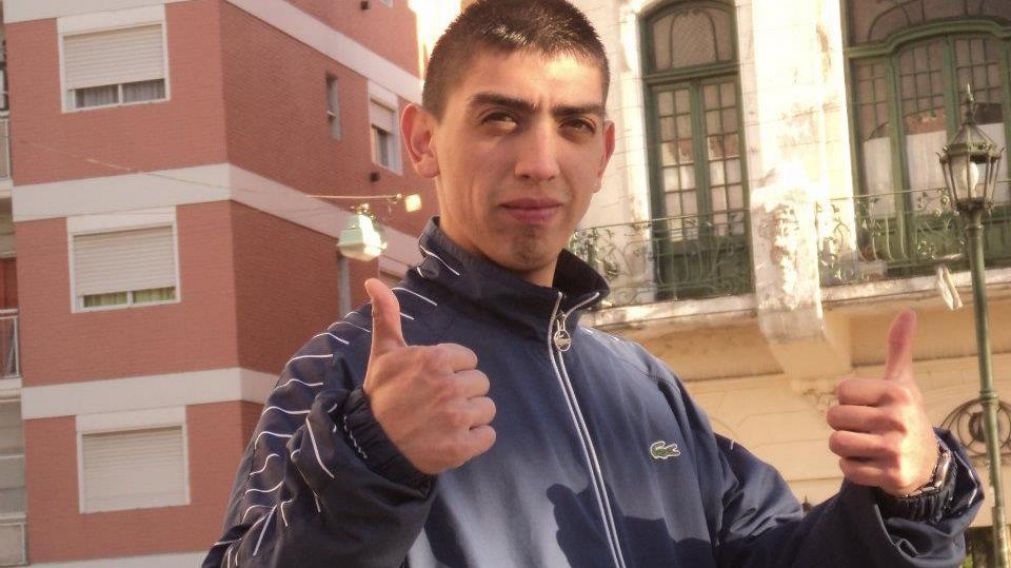 En plena 9 de Julio, lo mataron a golpes por ser de Boca