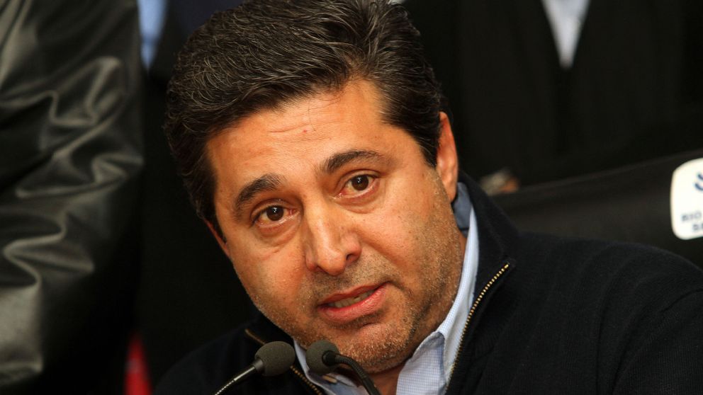 Angelici espera por la vuelta de Tevez. (DyN)