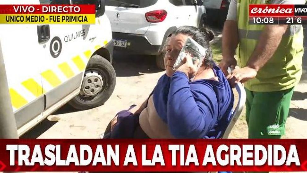 La mujer agredida fue trasladado rápidamente. (Captura).