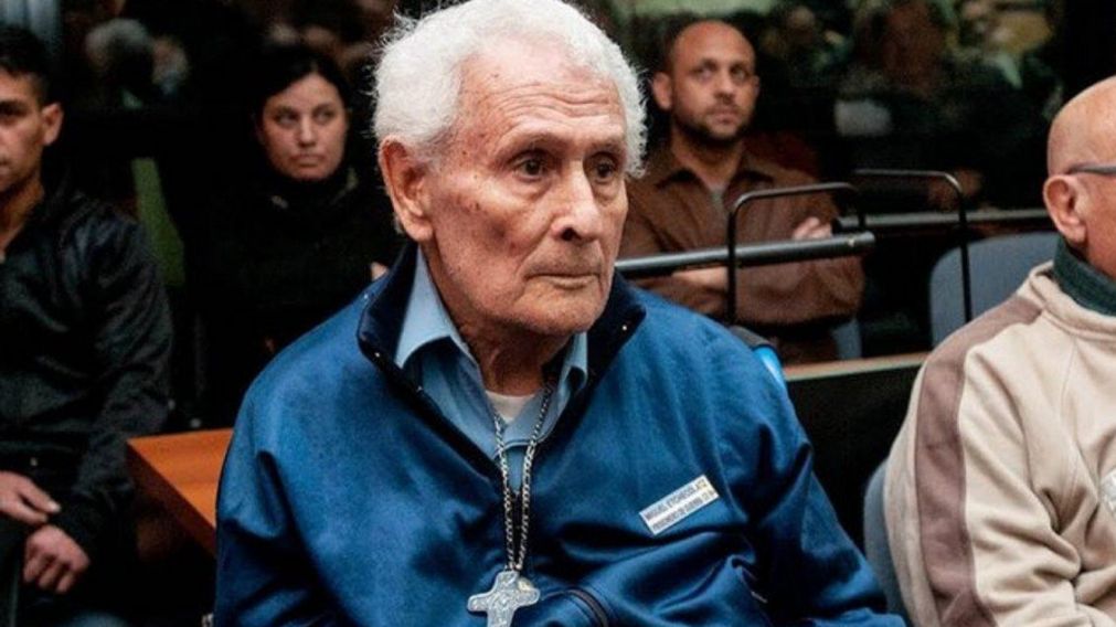 Miguel Etchecolatz durante su reciente su juicio.