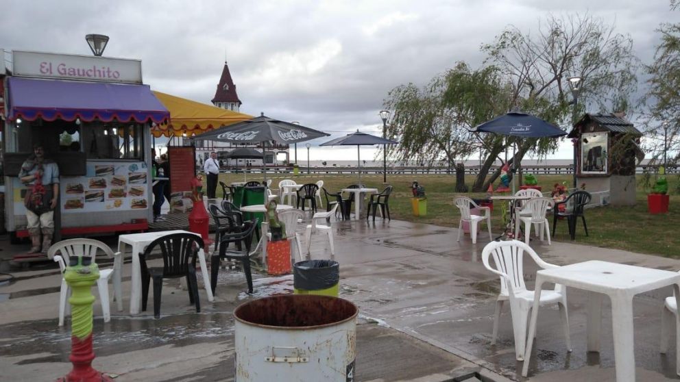 Sordomuda amenaza con quemarse a lo bonzo si le sacan al "Gauchito Gil"