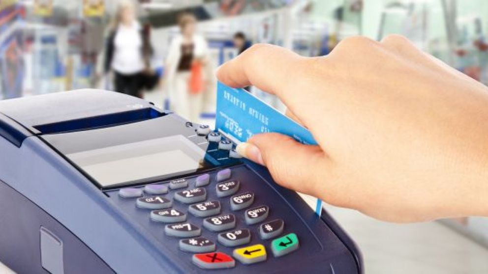 Las tarjetas acordaron el fuerte incremento a partir del próximo mes.