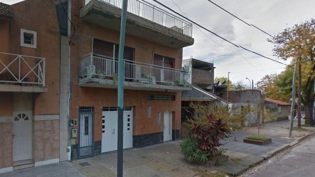En esta cuadra, los delincuentes terminaron con la vida del boliviano. (Captura).