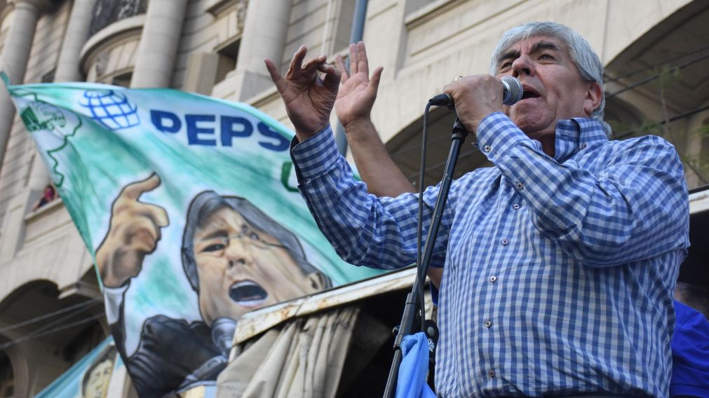 Hugo volvió a criticar al gobierno (Pablo Villán-Diario Crónica).