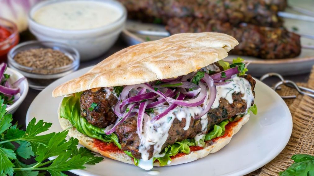 La receta perfecta de kebab: un deleite sencillo y sabroso