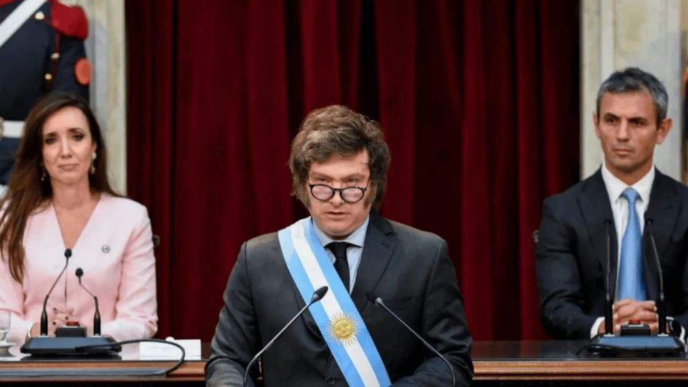 El Gobierno restableció la fusión de institutos culturales y la reorganización de entidades clave del Estado.