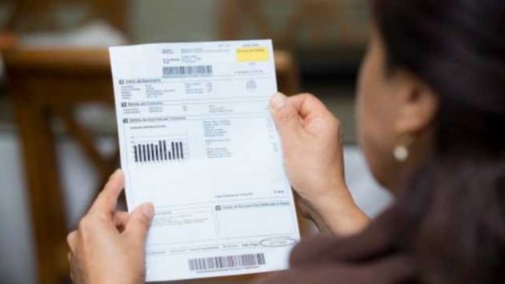 El salario argentino llegó al "podio" de los más afectados por las tarifas