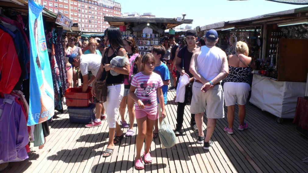 Se desplazaron un mill�n de personas, pero descendieron las ventas de bienes y servicios asociados.