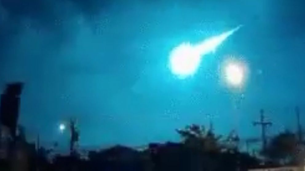 Los especialistas aseguran que se trató de un meteorito.