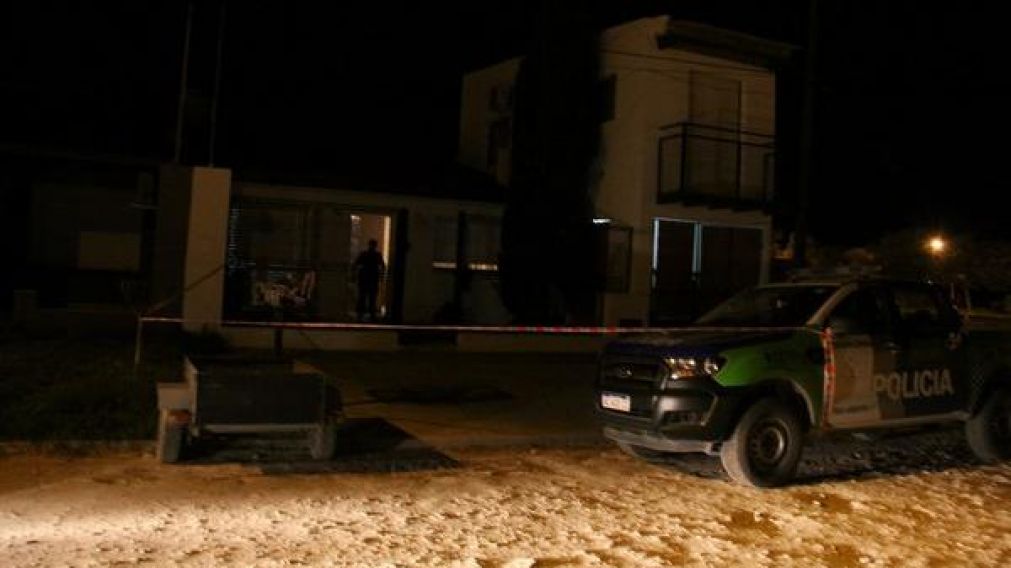 En esta casa de Tres Arroyos ocurrió el femicidio. (lavozdelpueblo.com.ar)