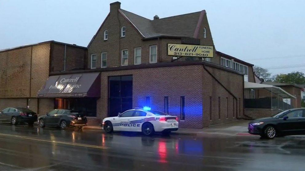Macabro hallazgo de cadáveres de bebés en el techo de funeraria
