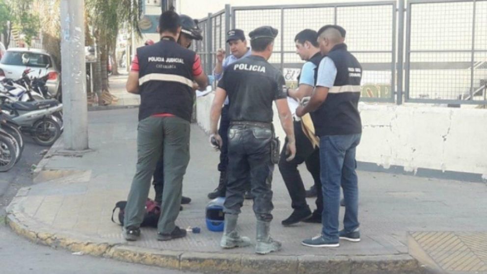 El hombre tenía un bidón de kerosene al momento de ser detenido.