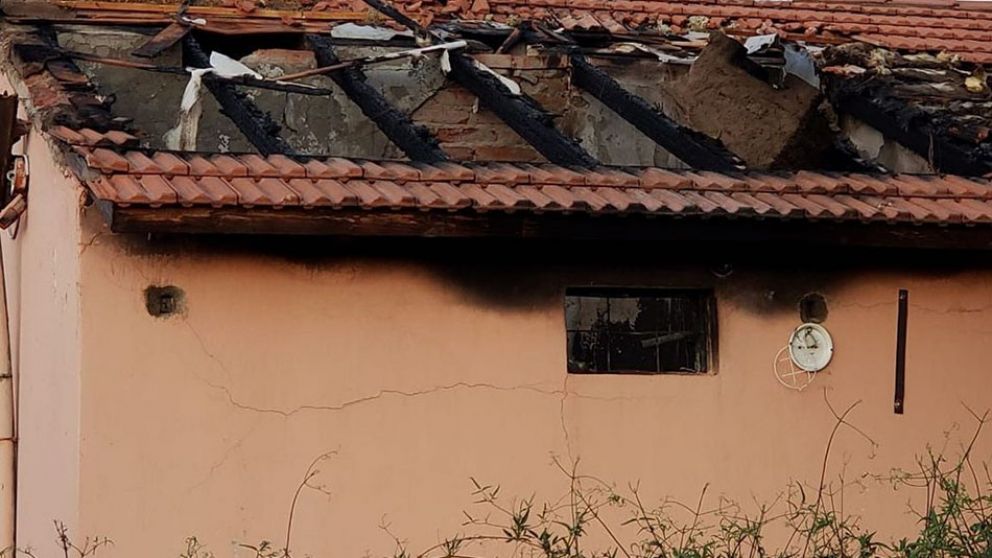 Así quedó la Subcomisaría 5º de La Calera tras el fuego.