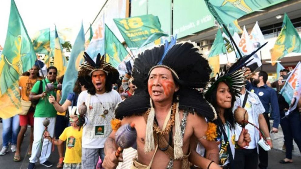 Los pueblos originales prefieren ir a votar a las ciudades.