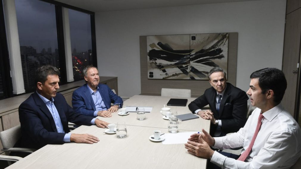 Los no kirchneristas en la etapa de construcción.