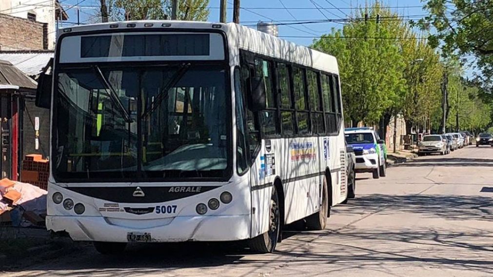 El menor manejó "como loco" y fue atrapado gracias al GPS del colectivo.