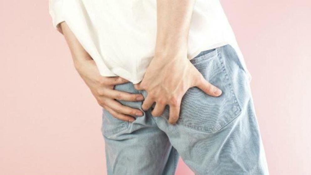 El hombre estaba con su pareja, y sufrió este inconveniente durante un acto intimo. (Imagen ilustrativa)