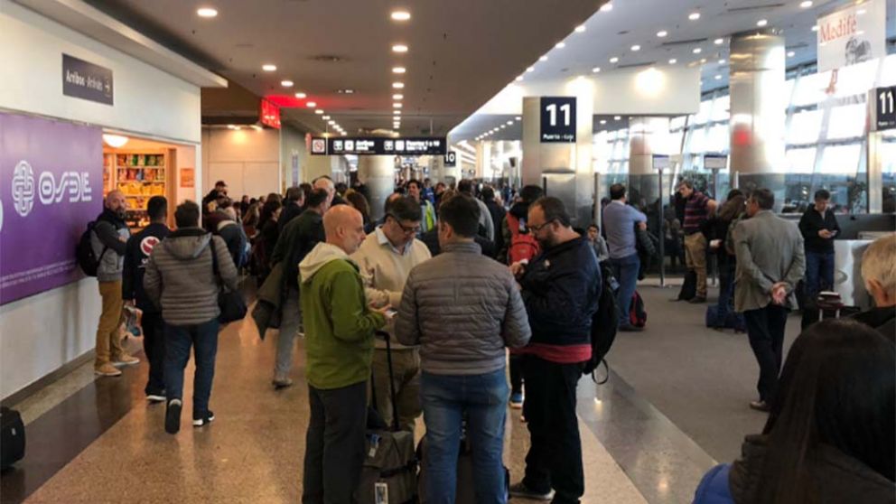 La gente estuvo varias horas varada. (Gentileza @JasStreit)