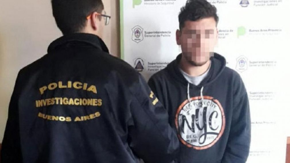El brutal asesino fue detenido por la DDI de Lomas de Zamora.