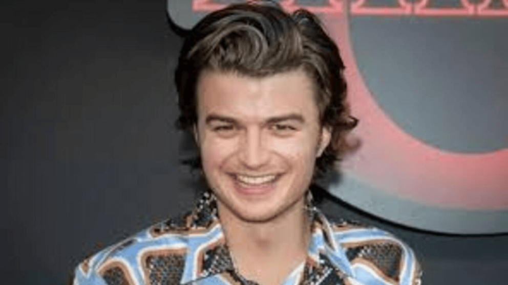 De Stranger Things al número uno global: el fenómeno musical de Joe Keery