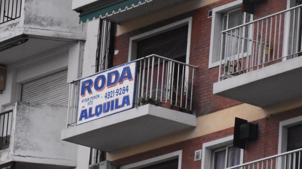 Duras negociaciones para renovar contratos por la inflación.