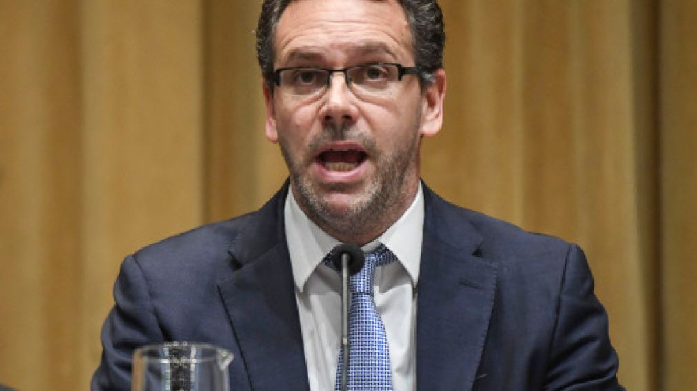 Muchos dipuitados reclaman la concurrencia de Sandleris, titular del BCRA.