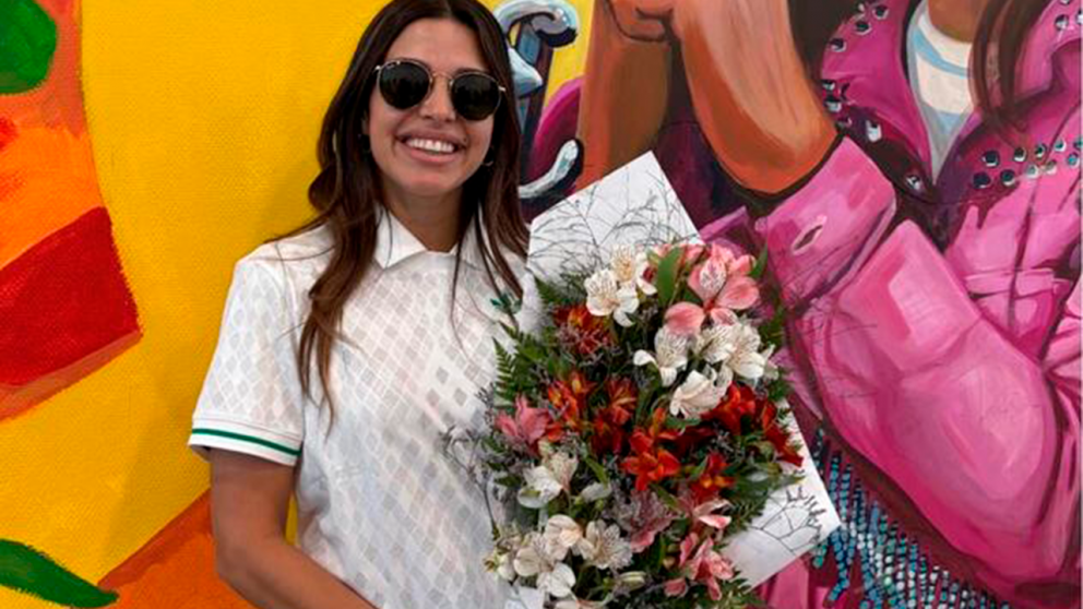 Euge Quevedo tiene su mural en el Aeropuerto de Córdoba: un homenaje al cuarteto y a la voz femenina del género