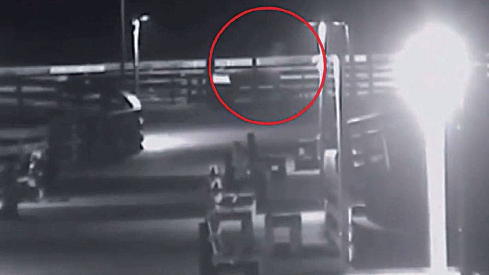 En la filmación que tomaron los investigadores puede apreciarse la figura de una entidad fantasmal.