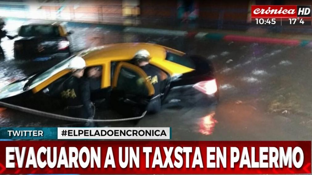 El conductor y la pasajera resultaron ilesos. (Captura).