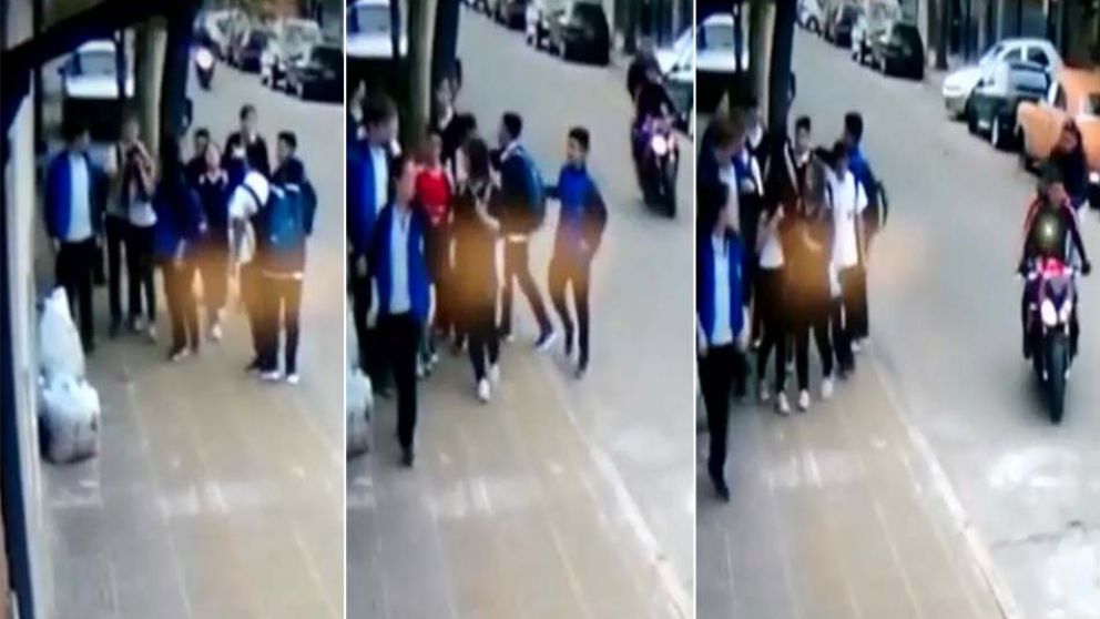 Los delincuentes amenazaron a uno de los pibes con un cuchillo.