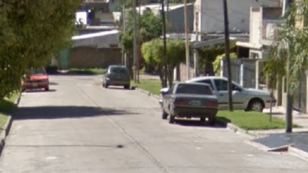 El sangriento hecho se produjo en este humilde vecindario.