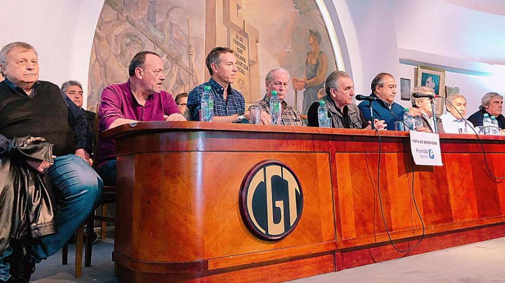 Los truinviros encabezaron la conferencia de prensa en la CGT en la hist�rica sede de Azopardo. 