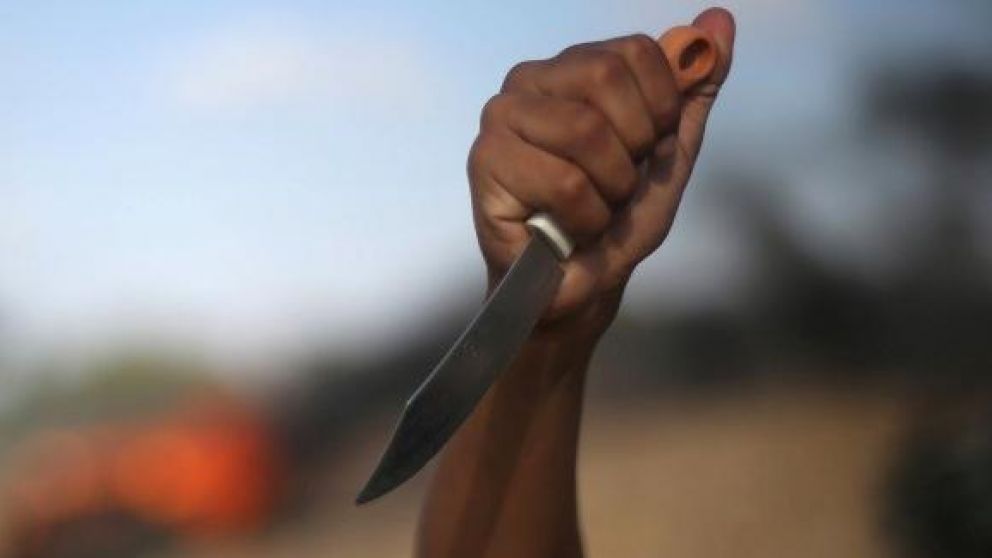 El individuo recibió una puñalada durante una pelea (imagen ilustrativa).