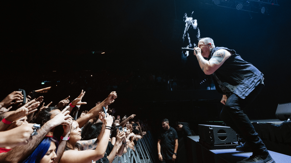 Molotov encendi� el Movistar Arena en una noche cargada de historia y rebeld�a