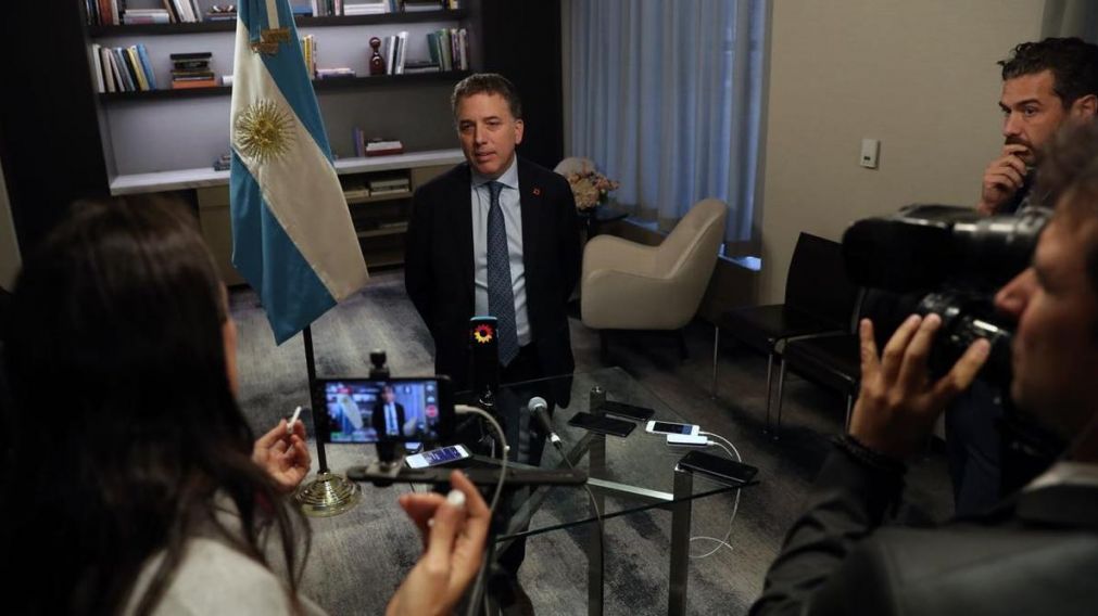 El funcionario habl� con los periodistas en Estados Unidos (@rmathus).