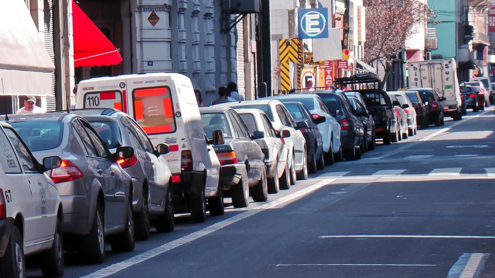 Igual que en anteriores paros, se declaró libre estacionamiento en el centro.
