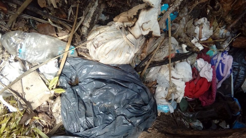 Reclamo de los vecinos de Almirante Brown que viven entre la basura.