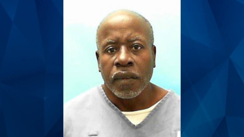 El preso amenaz� con comerle los ojos a la v�ctima.