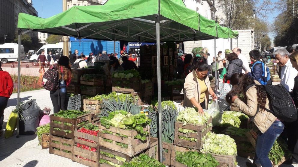 El feriazo comenzó a las 10 de la mañana y seguirá hasta las 16.