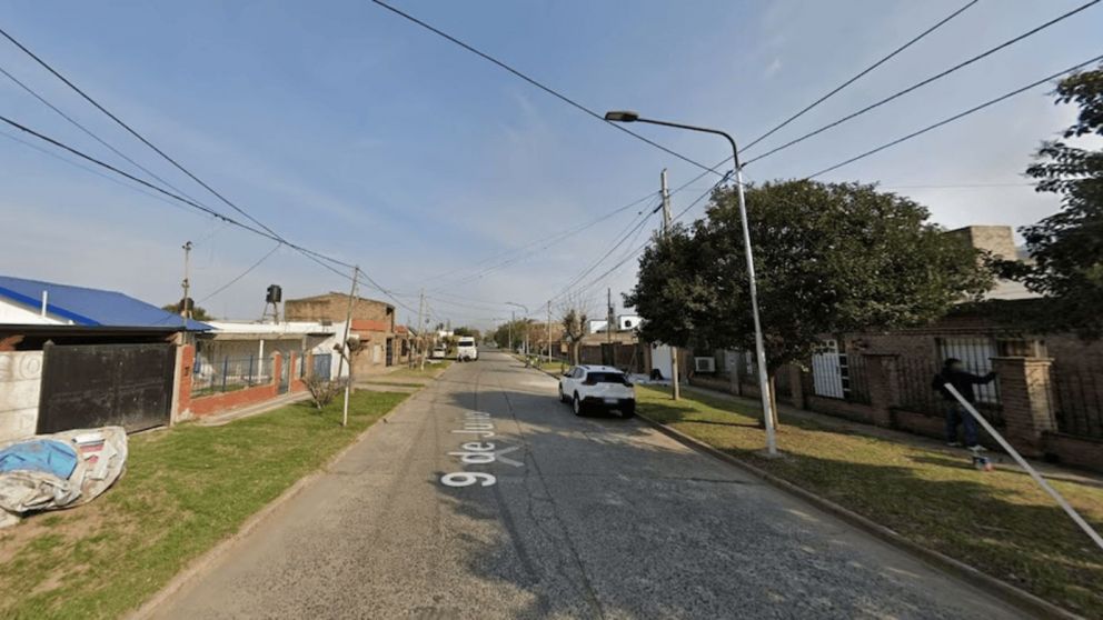 El hecho ocurrió en la localidad de San Lorenzo. Los ladrones sustrajeron además un revolver corto calibre 22, joyas de oro y un celular.