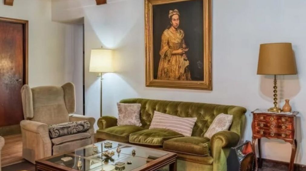 La obra recuperada se llama "Retrato de una dama" (NA).