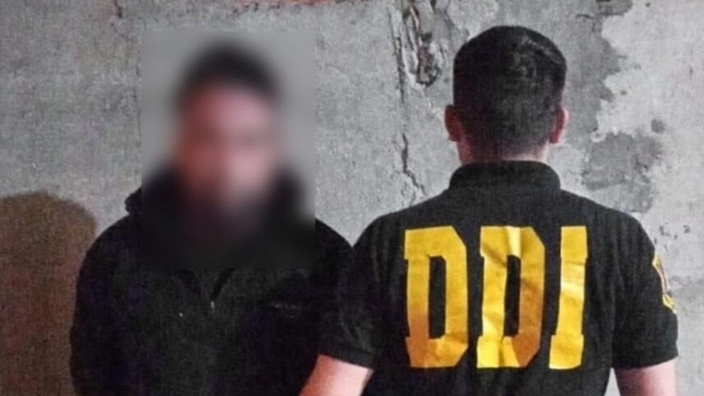 Este es el sujeto, de 25 años, que resultó aprehendido por los investigadores policiales.