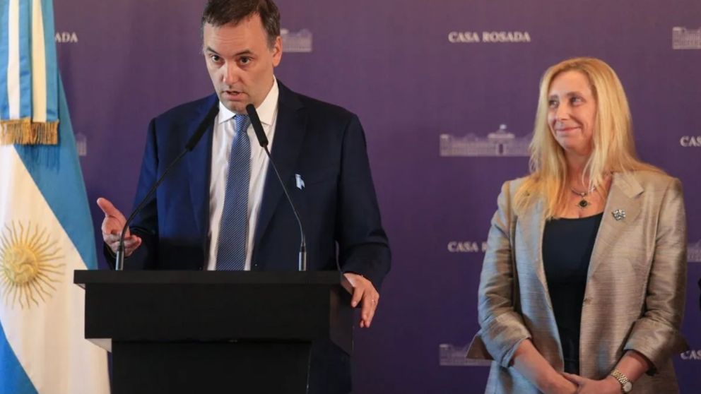 Karina Milei posteó un mensaje en apoyo a Manuel Adorni, funcionario de su máxima confianza.