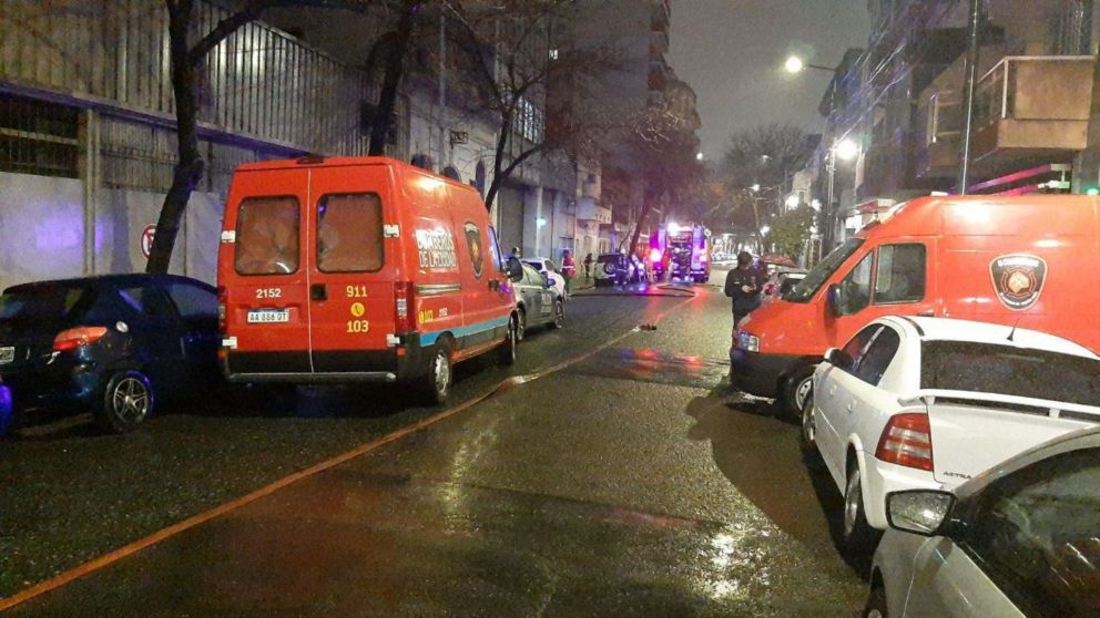 Un incendio destruyó un laboratorio porteño: dos personas fueron asistidas (Gentileza Policía de la Ciudad).