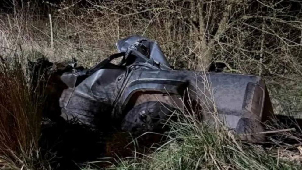Así quedó la camioneta que conducía la víctima.